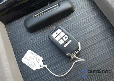 2019 Honda Pilot Touring z USA, uszkodzony, nr VIN 5FNYF5H9XKB001842